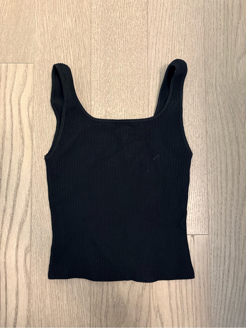Aritzia Sculpt Knit Tank